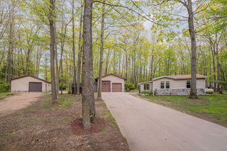 122 Shady Grove Lane, Roscommon, MI 48653