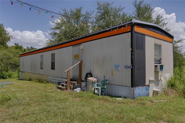 7541 Fm 609, La Grange, TX 78945
