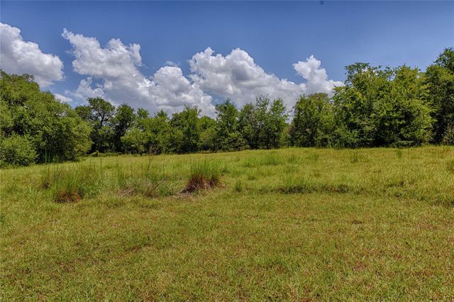 7541 Fm 609, La Grange, TX 78945