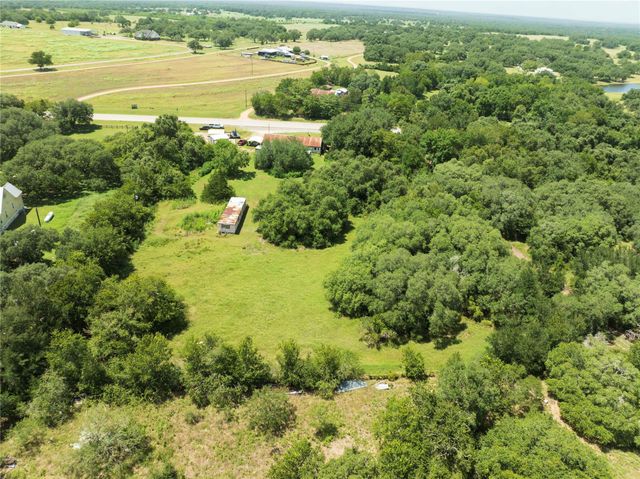 7541 Fm 609, La Grange, TX 78945