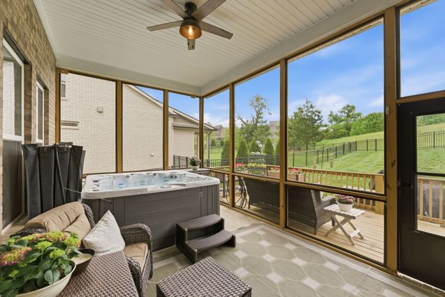 4025 Foxglove Farm Dr, Franklin, TN 37064