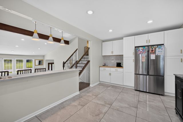 2217 Westwood Drive, Hillside, IL 60162