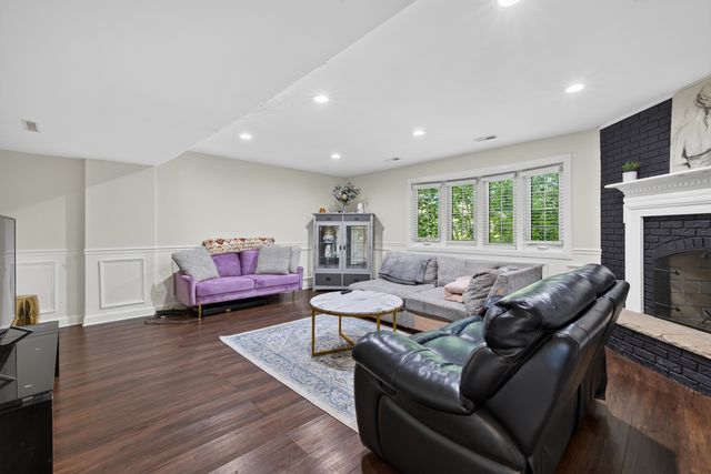 2217 Westwood Drive, Hillside, IL 60162
