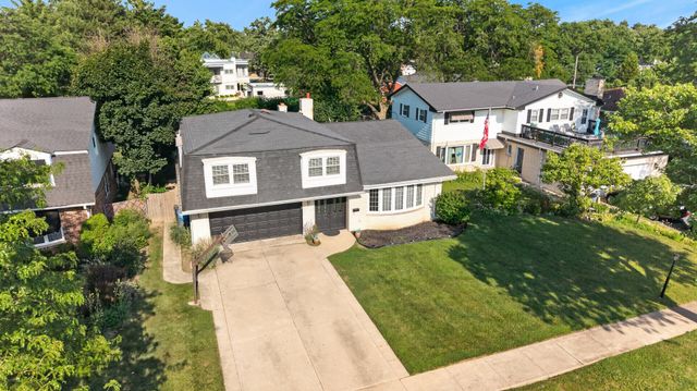 2217 Westwood Drive, Hillside, IL 60162