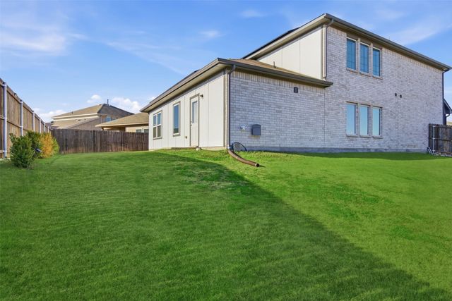 2049 Hartley Drive, Forney, TX 75126