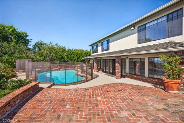 28917 Scotsview Drive, Rancho Palos Verdes, CA 90275