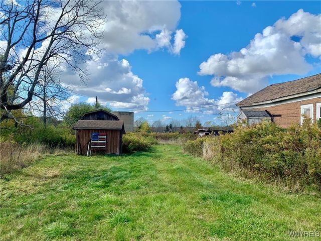 11733 North Road, Freedom, NY 14065