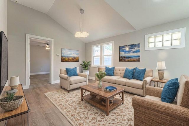 2330 121st Street, Blue Island, IL 60406