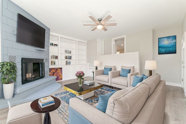 2330 121st Street, Blue Island, IL 60406