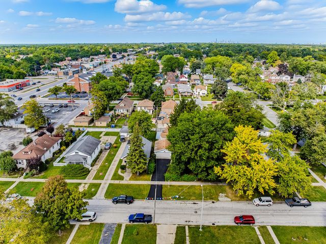 2330 121st Street, Blue Island, IL 60406