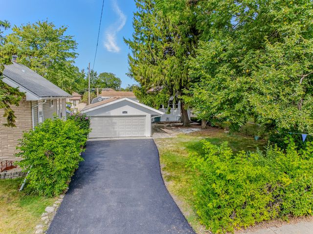 2330 121st Street, Blue Island, IL 60406