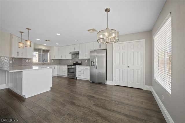 9533 Chanticleer Court, Las Vegas, NV 89129