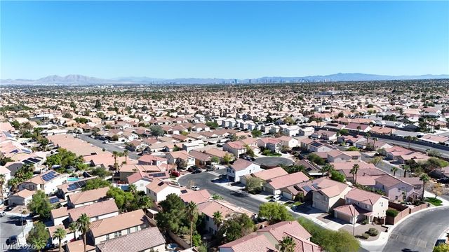 9533 Chanticleer Court, Las Vegas, NV 89129