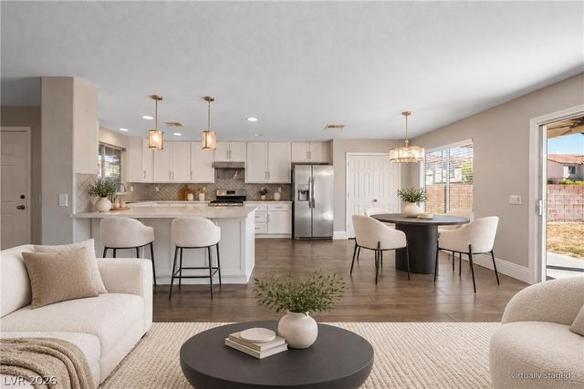 9533 Chanticleer Court, Las Vegas, NV 89129