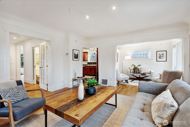 809 NW 58th Street, Seattle, WA 98107