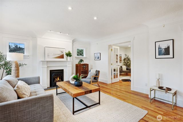 809 NW 58th Street, Seattle, WA 98107