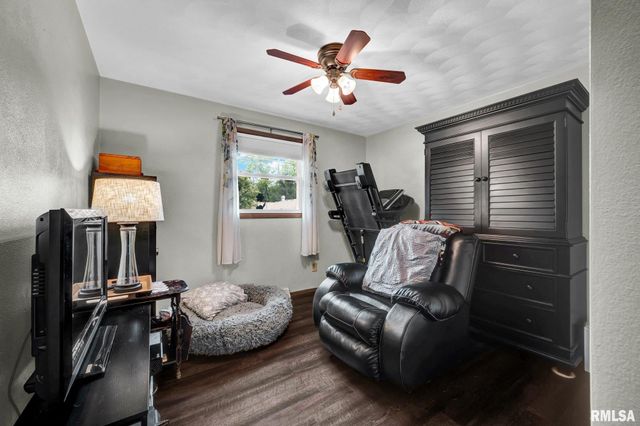 106 DUEVER Lane, East Peoria, IL 61611