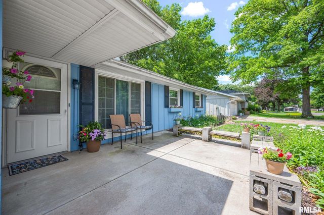 106 DUEVER Lane, East Peoria, IL 61611