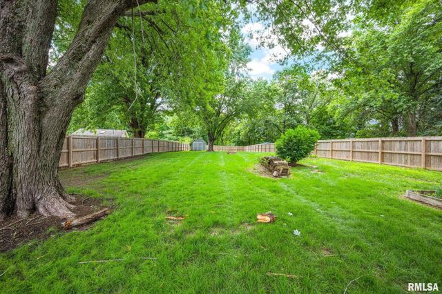 106 DUEVER Lane, East Peoria, IL 61611