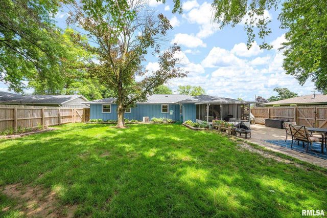 106 DUEVER Lane, East Peoria, IL 61611
