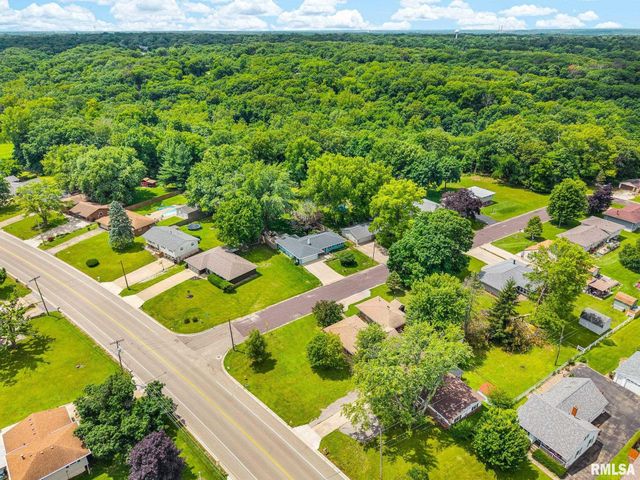 106 DUEVER Lane, East Peoria, IL 61611