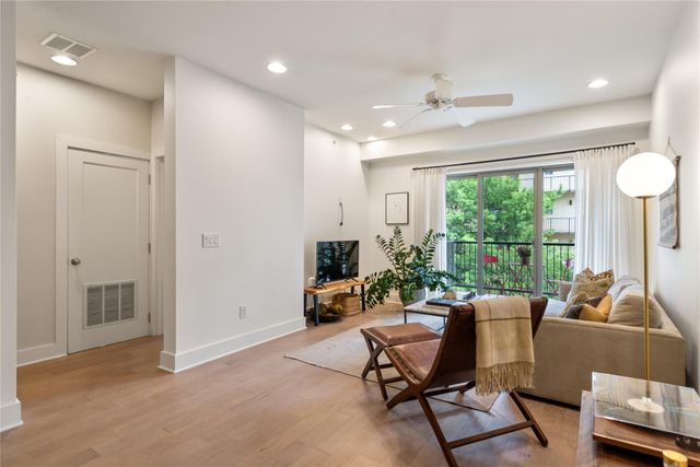 908 NUECES ST 37, Austin, TX 78701