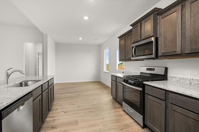 101 Condie Russell Avenue, Venus, TX 76084