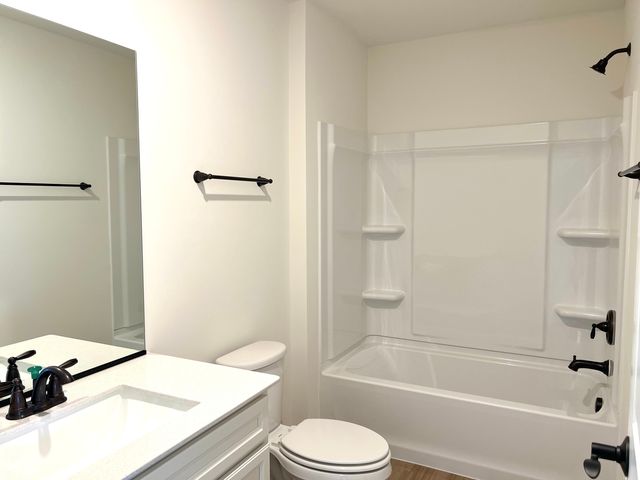 6257 Sandbelt Drive 6257, Woodridge, IL 60517