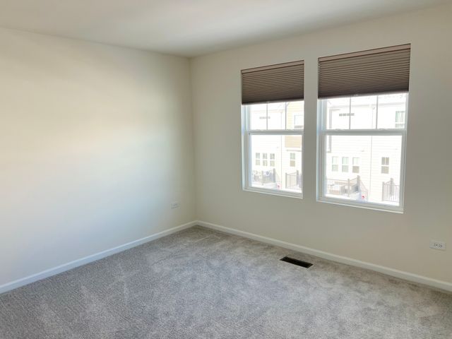 6257 Sandbelt Drive 6257, Woodridge, IL 60517