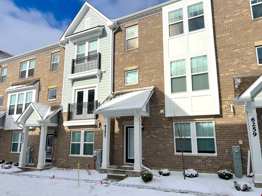 6257 Sandbelt Drive 6257, Woodridge, IL 60517