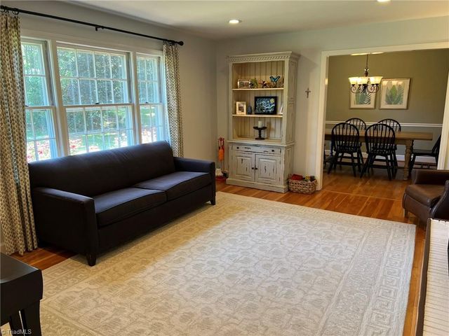 840 Camelot Court, Winston-salem, NC 27106