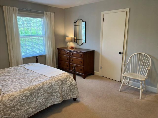 840 Camelot Court, Winston-salem, NC 27106