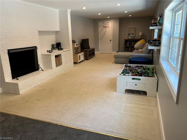 840 Camelot Court, Winston-salem, NC 27106
