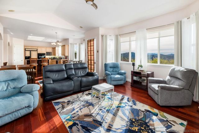 2635 Vista de Palomar, Fallbrook, CA 92028