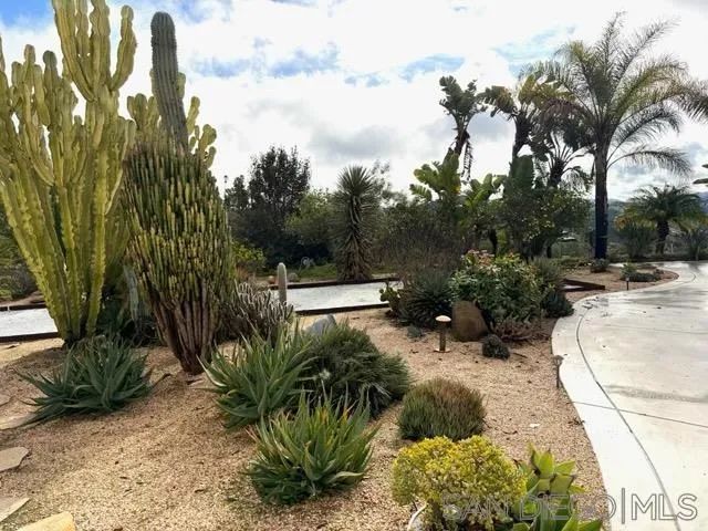 2635 Vista de Palomar, Fallbrook, CA 92028