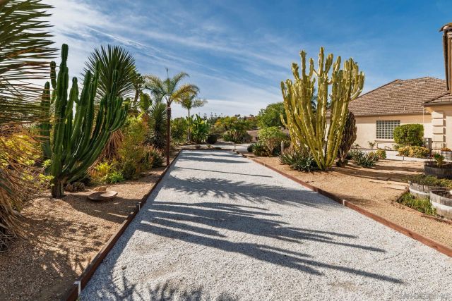 2635 Vista de Palomar, Fallbrook, CA 92028