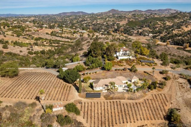 2635 Vista de Palomar, Fallbrook, CA 92028
