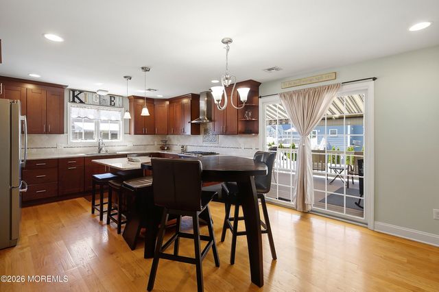 910 5th Street, Union Beach, NJ 07735