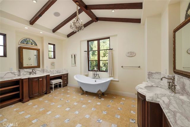 50 Copper Creek, Irvine, CA 92603
