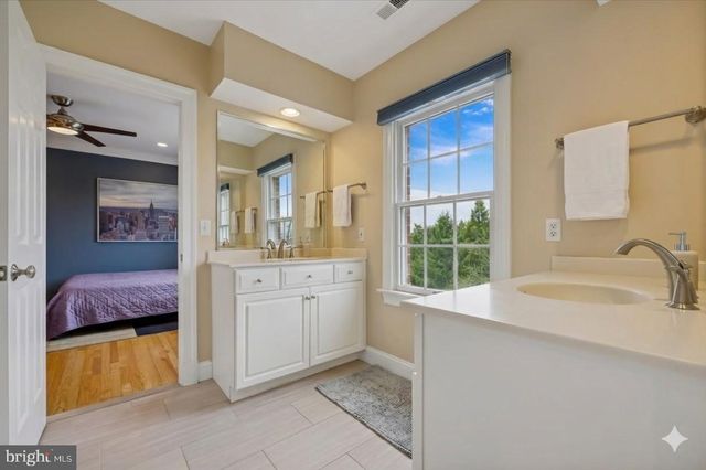 9917 KENDALE RD, Potomac, MD 20854