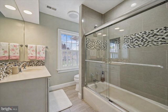 9917 KENDALE RD, Potomac, MD 20854