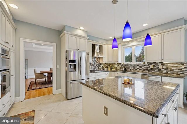 9917 KENDALE RD, Potomac, MD 20854