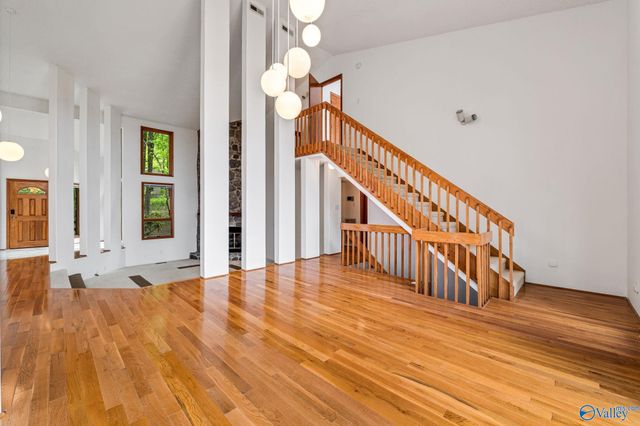 5000 Sunset Bluff, Huntsville, AL 35803