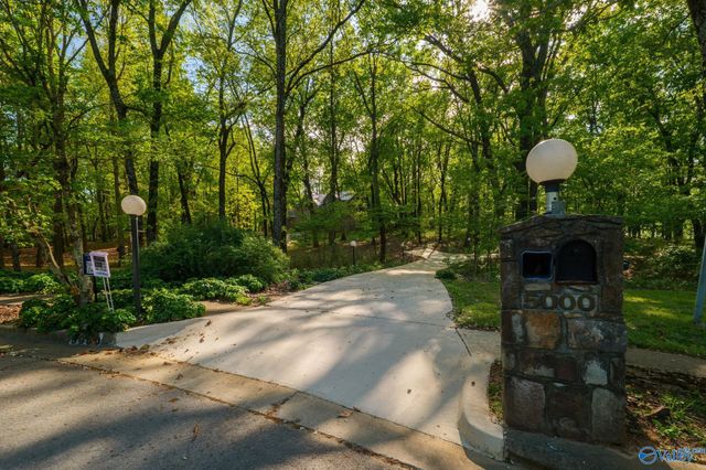 5000 Sunset Bluff, Huntsville, AL 35803