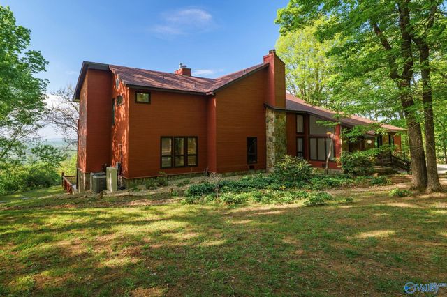 5000 Sunset Bluff, Huntsville, AL 35803
