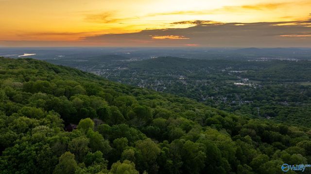 5000 Sunset Bluff, Huntsville, AL 35803