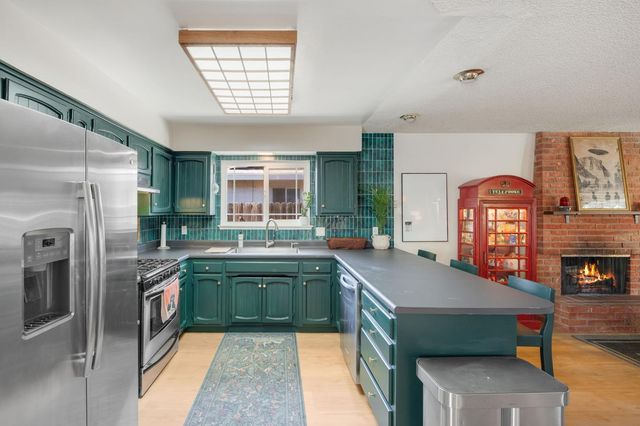 1526 Quail Cir, Roseville, CA 95661