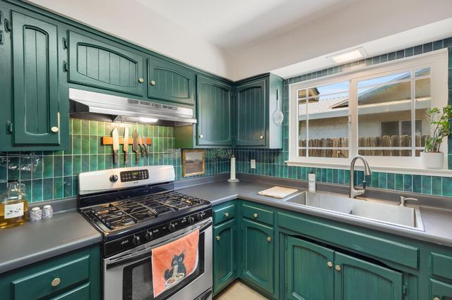 1526 Quail Cir, Roseville, CA 95661