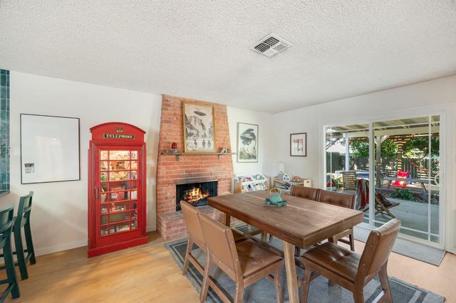 1526 Quail Cir, Roseville, CA 95661