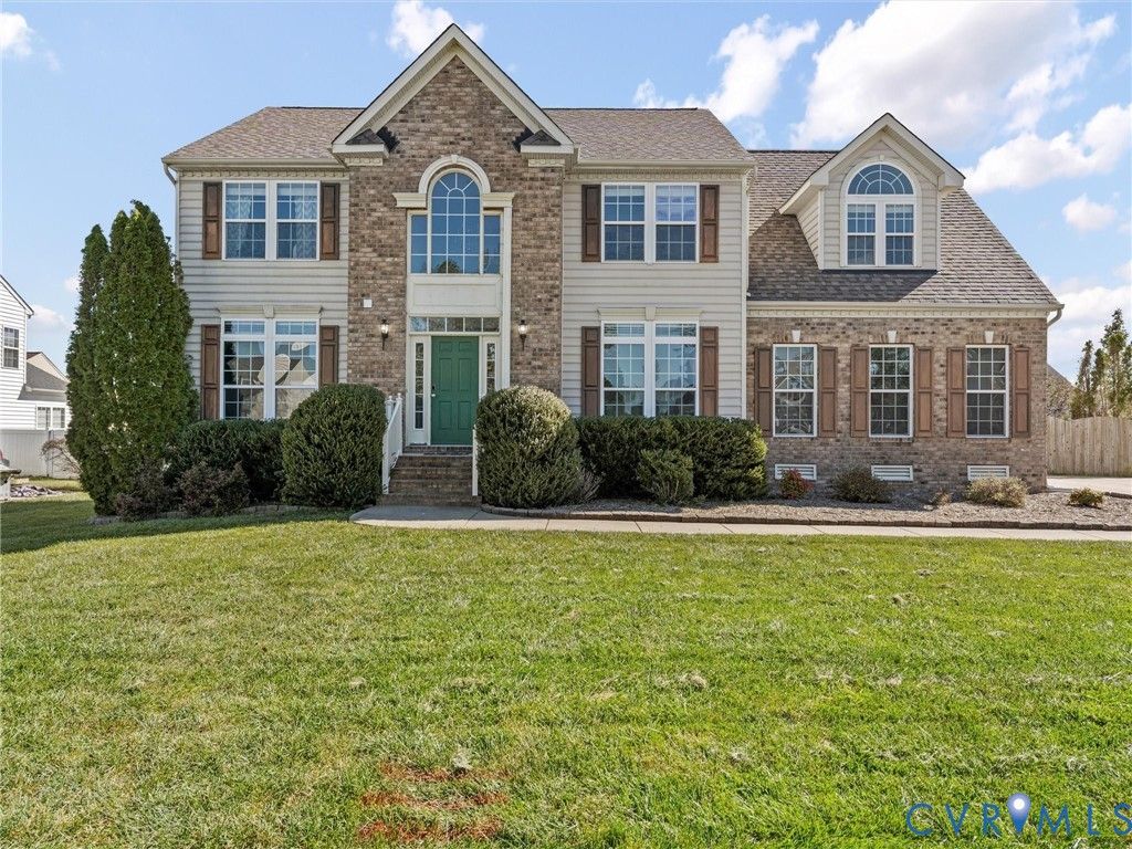 13725 Litwack Cove Dr, Chester, VA 23836